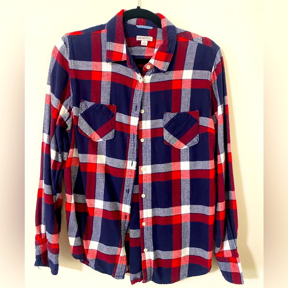 Merona Plaid Size: L, blue, red & white, like new!
